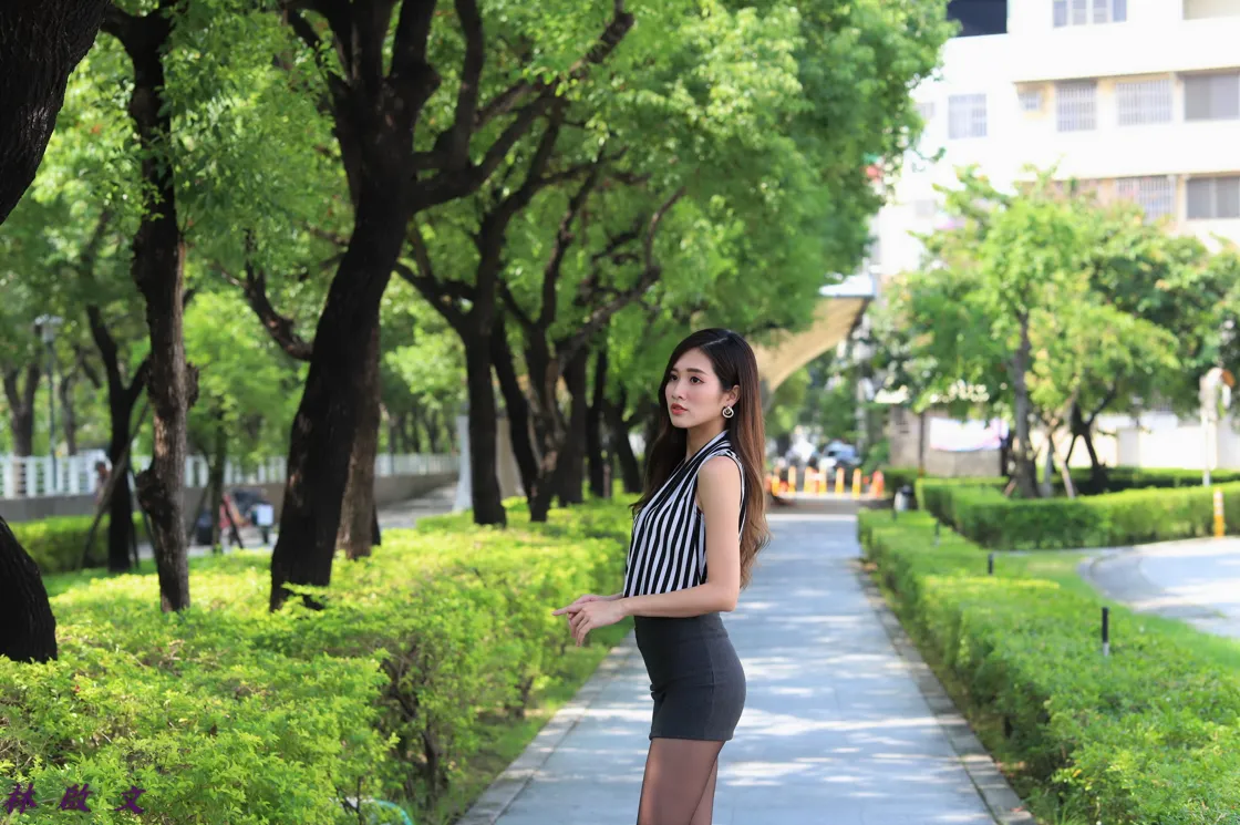 [Mzsock] NO.137 Zhang Jun OL black stockings and high heels beautiful legs street photography#[47P]-31