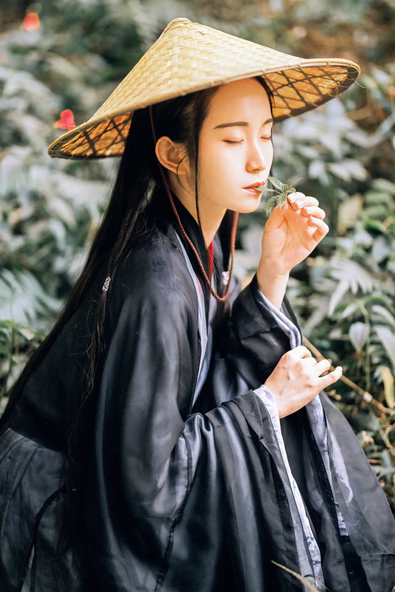 [YITUYU] 2021.12.15 Vol.493 – Collecting herbs Qiyu#[30P]-24